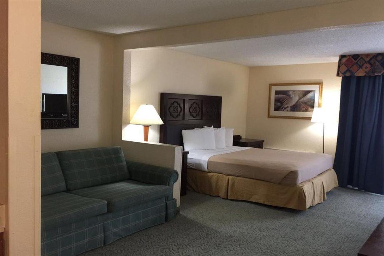 Garnet Inn & Suites Orlando Exterior photo
