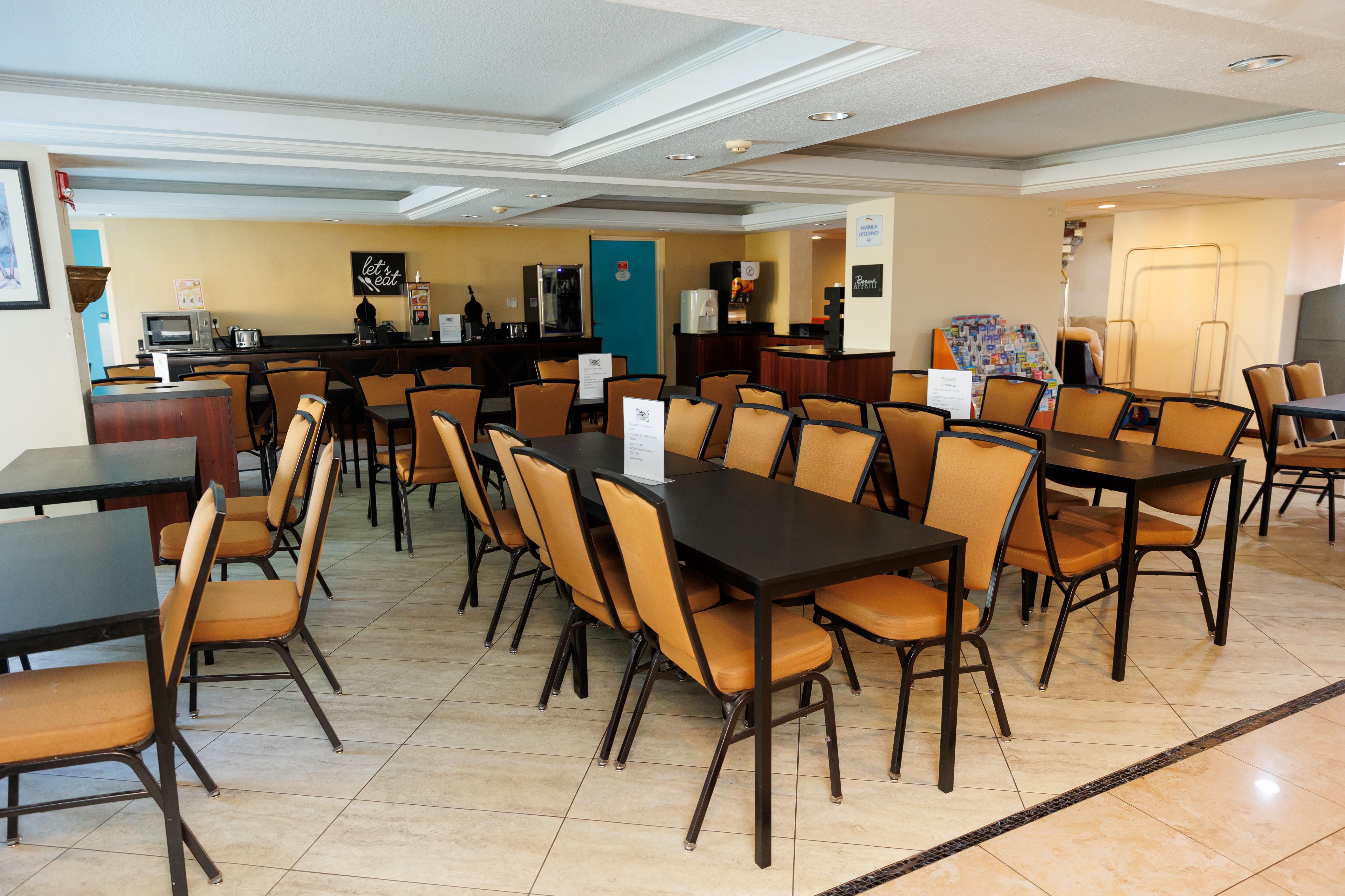 Garnet Inn & Suites Orlando Exterior photo