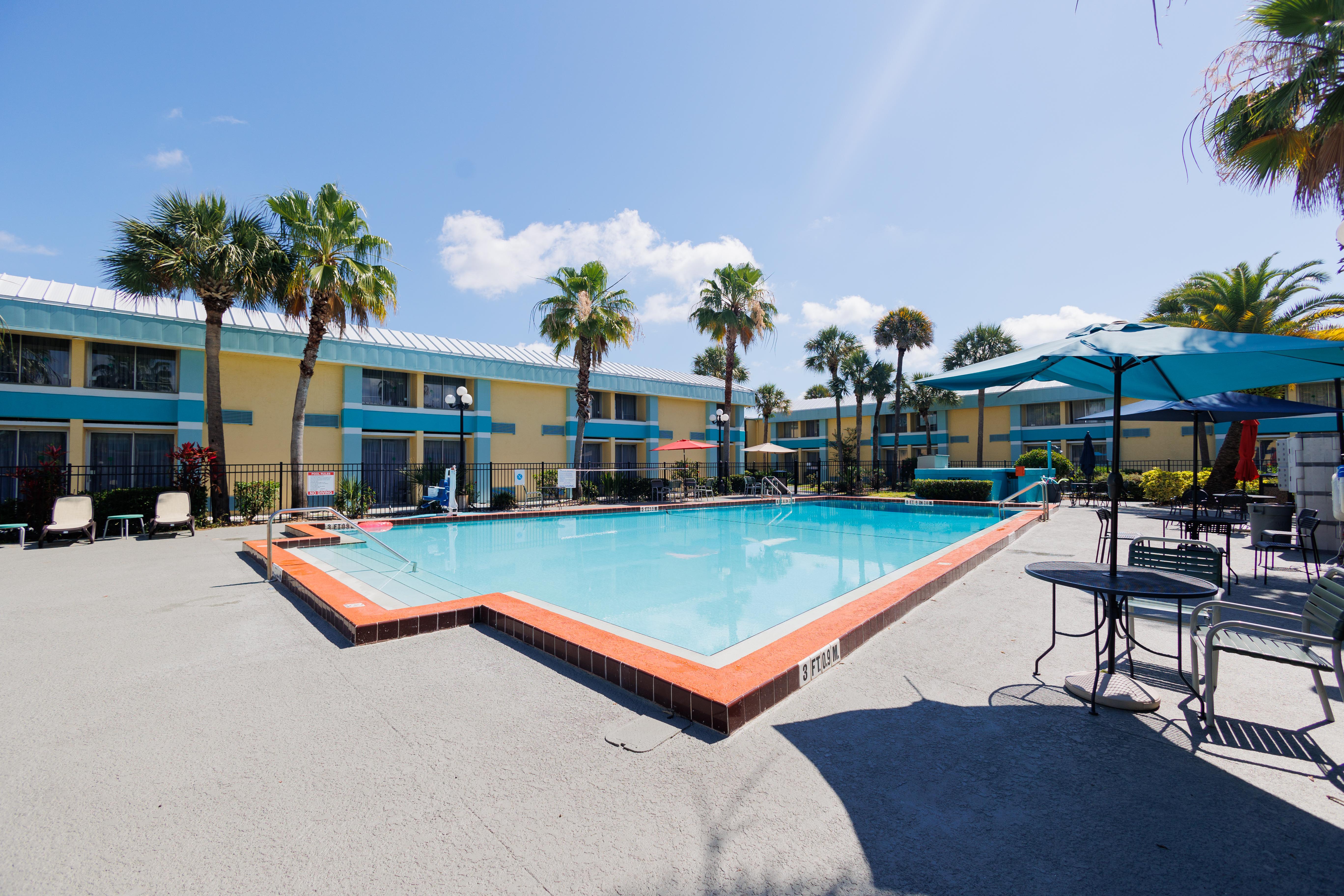 Garnet Inn & Suites Orlando Exterior photo
