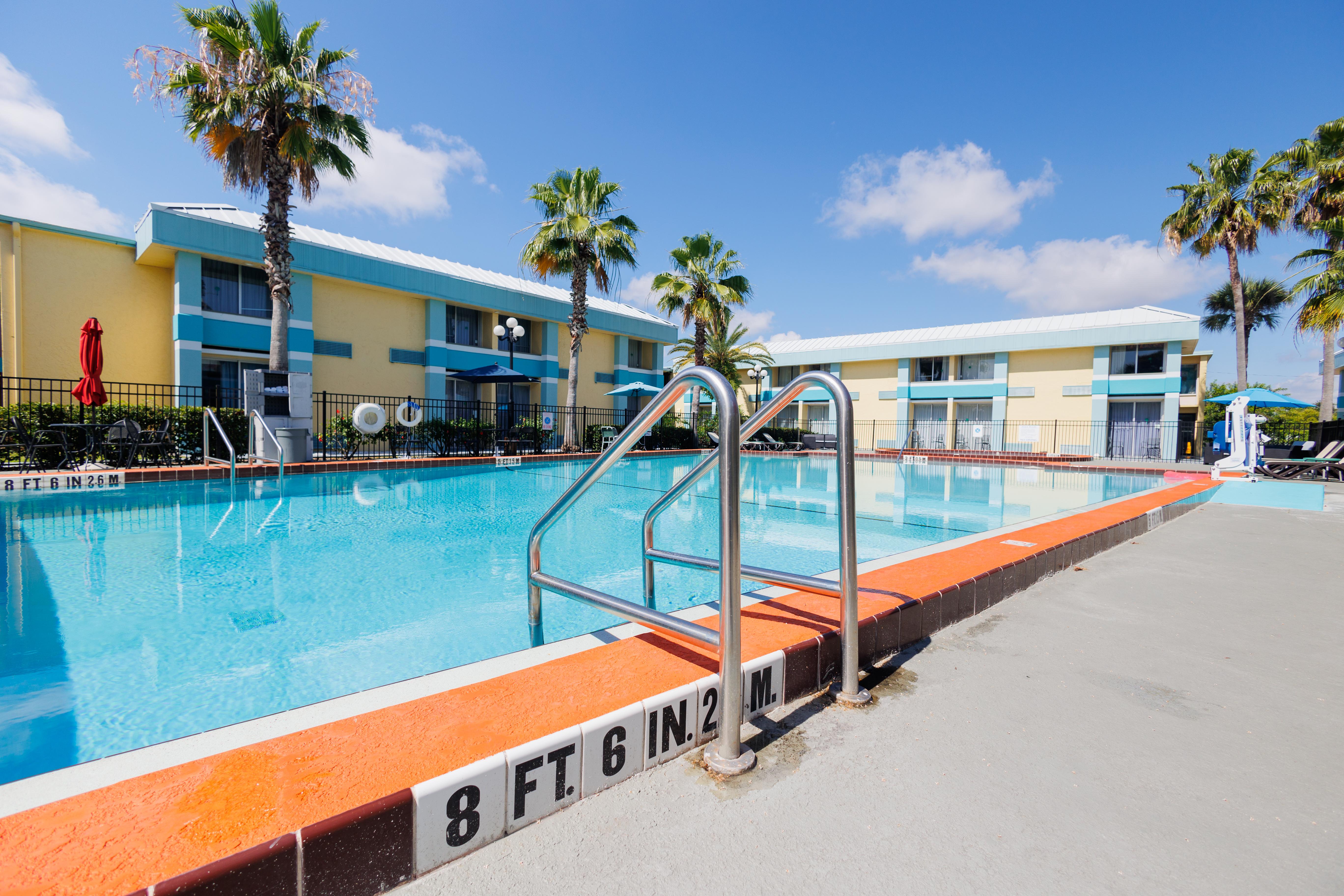 Garnet Inn & Suites Orlando Exterior photo