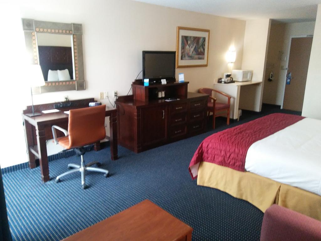 Garnet Inn & Suites Orlando Exterior photo