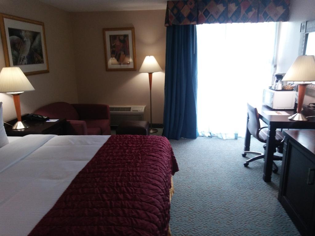 Garnet Inn & Suites Orlando Room photo