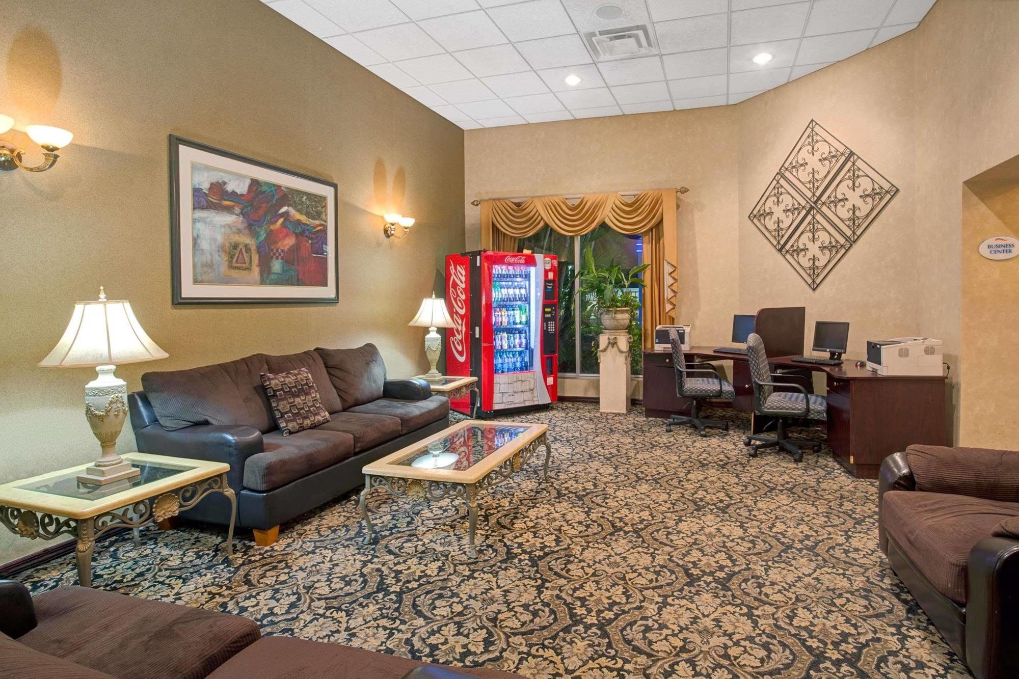 Garnet Inn & Suites Orlando Exterior photo