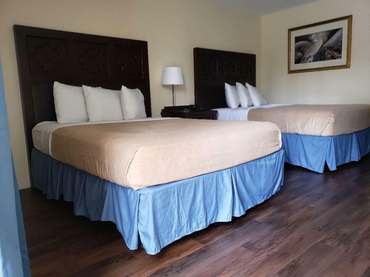 Garnet Inn & Suites Orlando Exterior photo