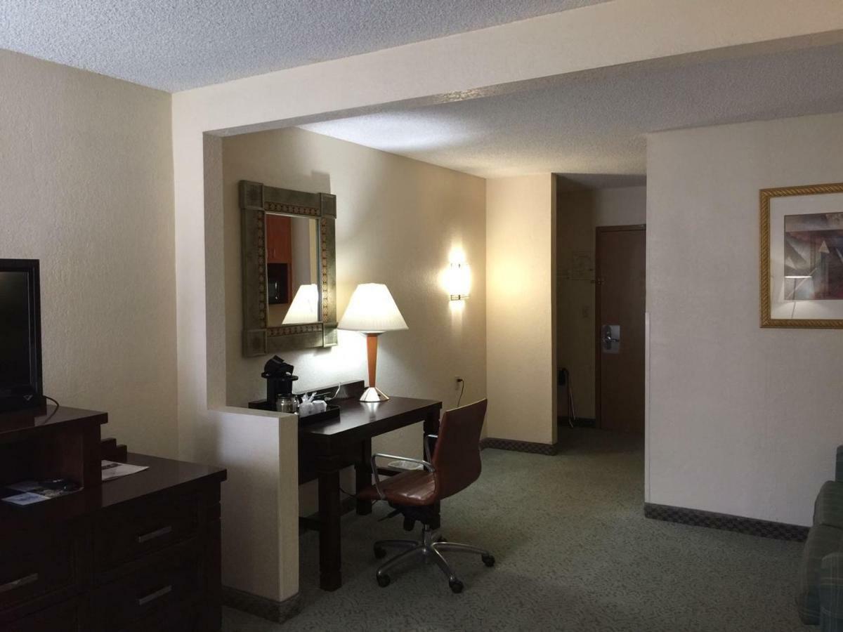 Garnet Inn & Suites Orlando Exterior photo